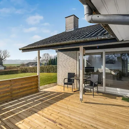 Lovely In With House A Panoramic View *